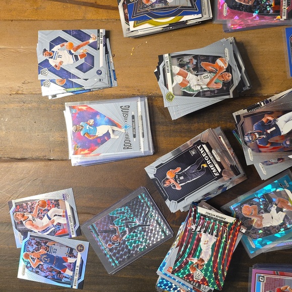 Assorted Sports Trading Cards Collection - Picture 5 of 5